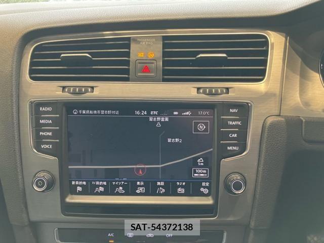 VolksWagen GOLF VARIANT 2014-03 7563085-14