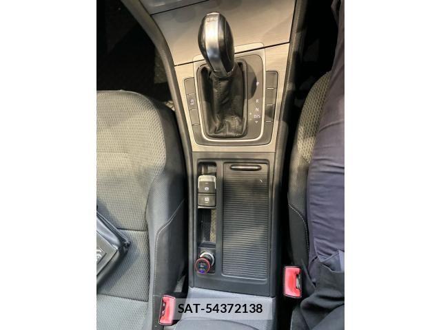 VolksWagen GOLF VARIANT 2014-03 7563085-16