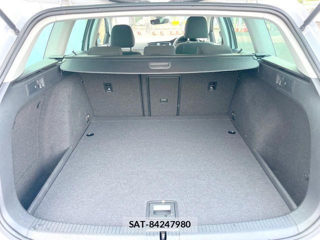 VolksWagen GOLF VARIANT 2017-06 7621330-10