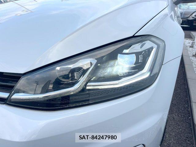 VolksWagen GOLF VARIANT 2017-06 7621330-11