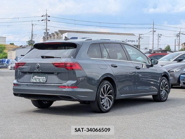 VolksWagen GOLF VARIANT 2024-03 7621328-23