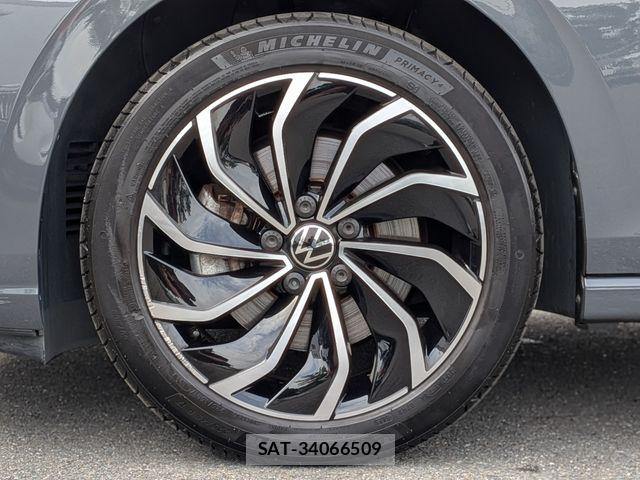 VolksWagen GOLF VARIANT 2024-03 7621328-27