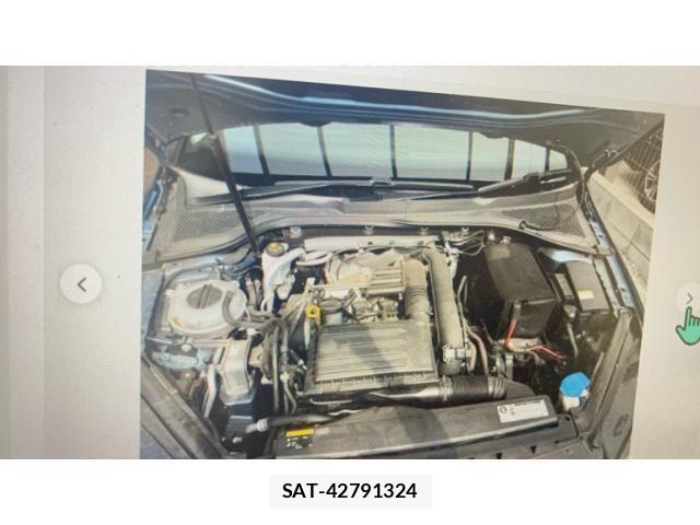 VolksWagen GOLF VARIANT 2014-02 7730719-23