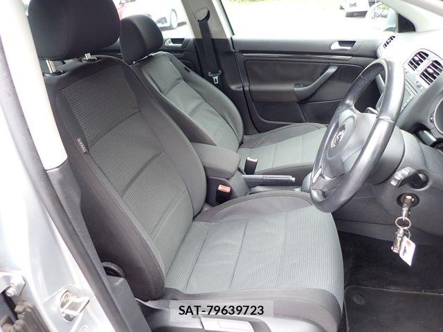 VolksWagen GOLF VARIANT 2011-08 7790509-15