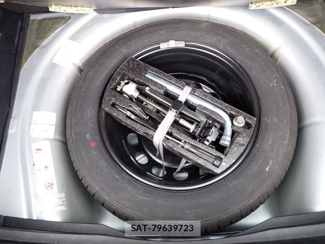 VolksWagen GOLF VARIANT 2011-08 7790509-20