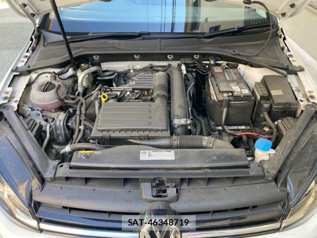 VolksWagen GOLF VARIANT 2017-08 7790505-10