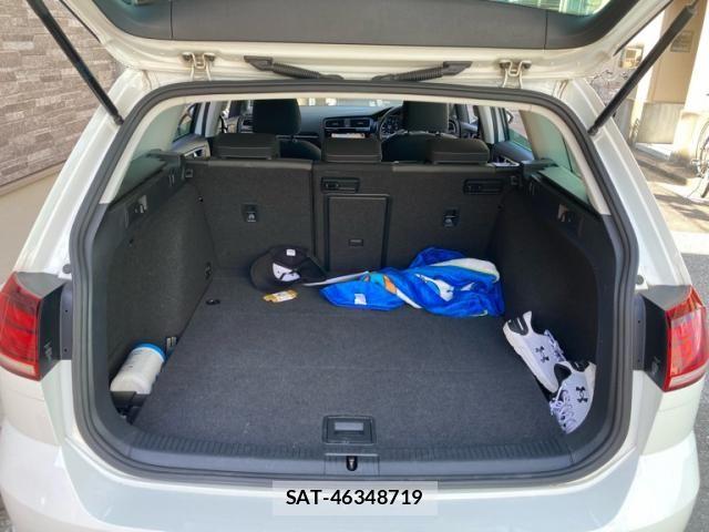 VolksWagen GOLF VARIANT 2017-08 7790505-11