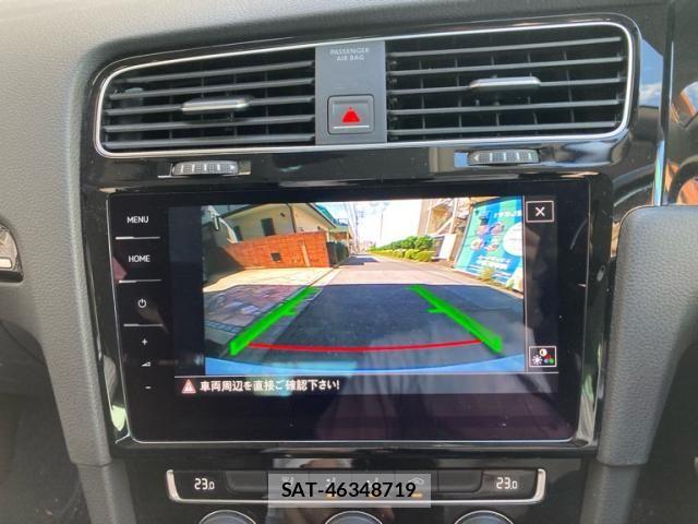 VolksWagen GOLF VARIANT 2017-08 7790505-21