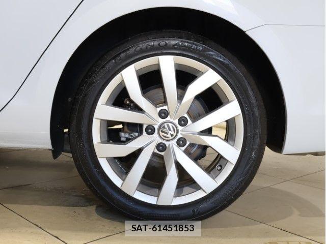 VolksWagen GOLF VARIANT 2017-06 7790507-12