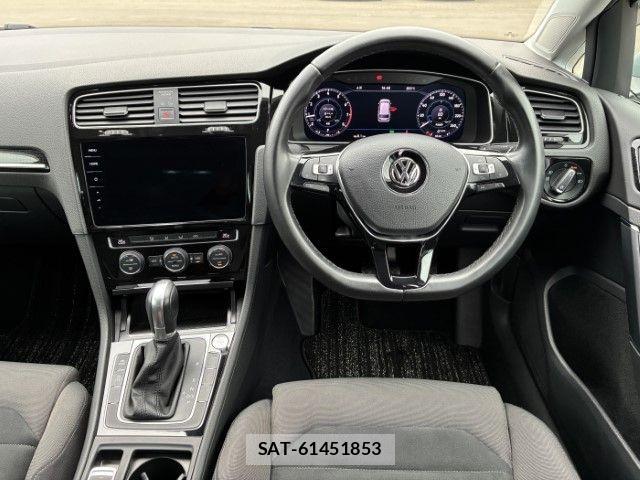 VolksWagen GOLF VARIANT 2017-06 7790507-17