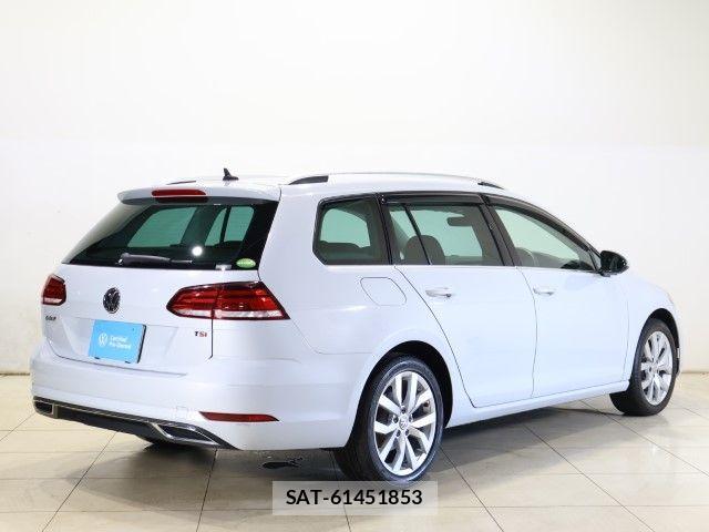 VolksWagen GOLF VARIANT 2017-06 7790507-1