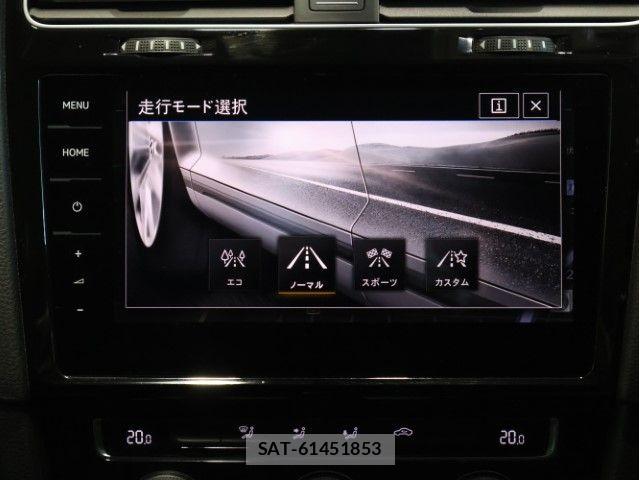 VolksWagen GOLF VARIANT 2017-06 7790507-23