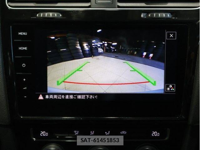 VolksWagen GOLF VARIANT 2017-06 7790507-24