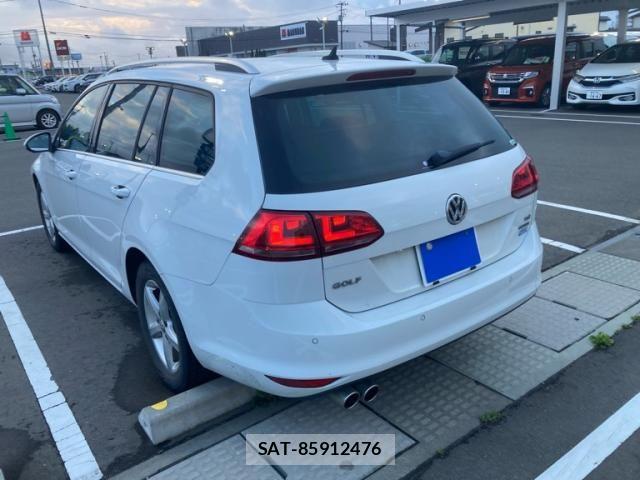 VolksWagen GOLF VARIANT 2014-10 7790504-4