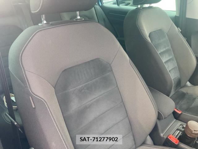 VolksWagen GOLF VARIANT 2014-04 7880490-16