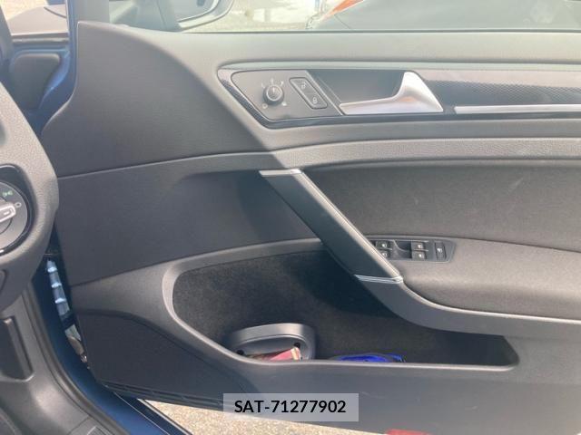 VolksWagen GOLF VARIANT 2014-04 7880490-17