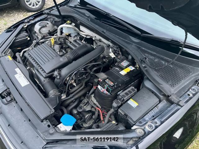VolksWagen GOLF VARIANT 2018-03 7981572-25