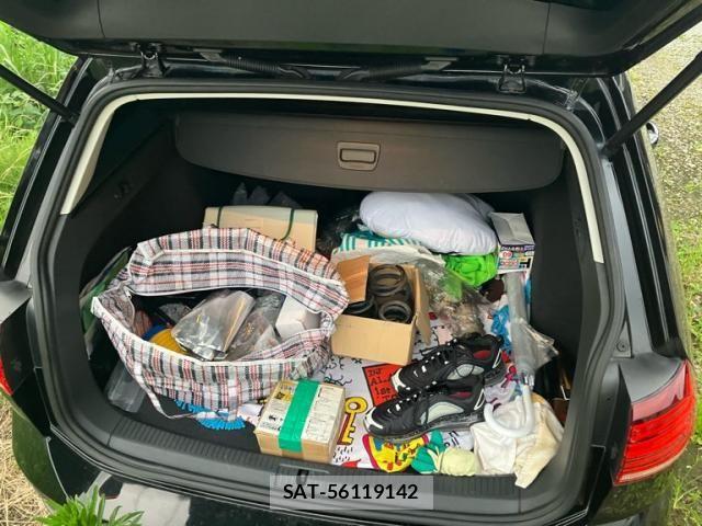 VolksWagen GOLF VARIANT 2018-03 7981572-3