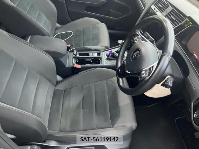 VolksWagen GOLF VARIANT 2018-03 7981572-5