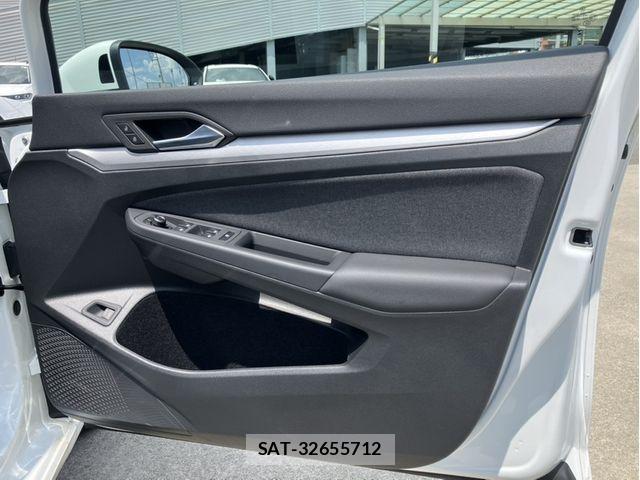 VolksWagen GOLF VARIANT 2025-11 8076138-10