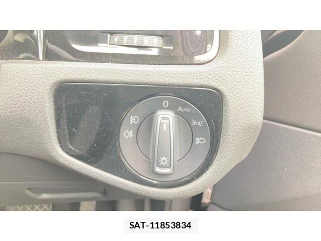 VolksWagen GOLF VARIANT 2014-07 8076142-15