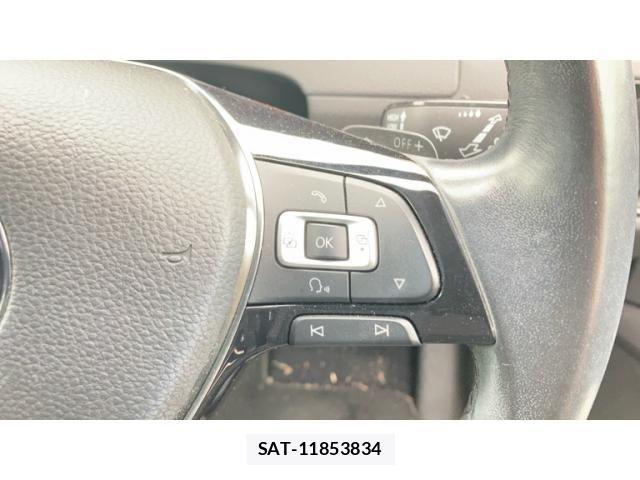 VolksWagen GOLF VARIANT 2014-07 8076142-16