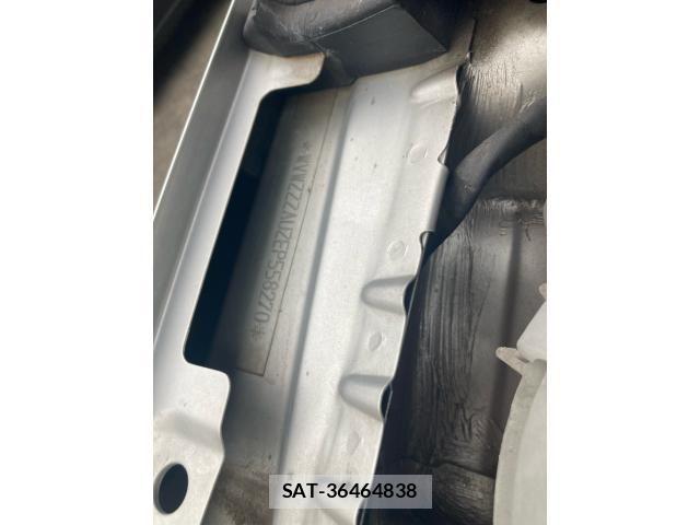 VolksWagen GOLF VARIANT 2014-03 8076141-27