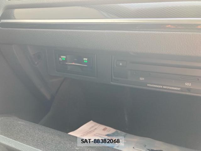VolksWagen GOLF VARIANT 2015-06 8102718-17