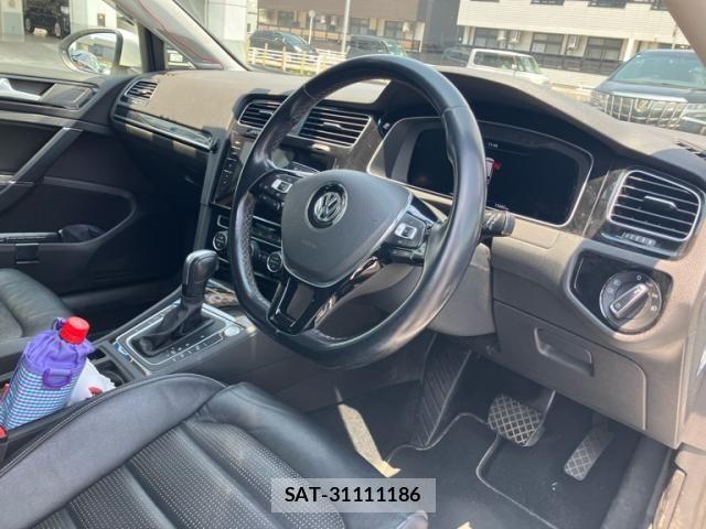 VolksWagen GOLF VARIANT 2020-02 8102710-17