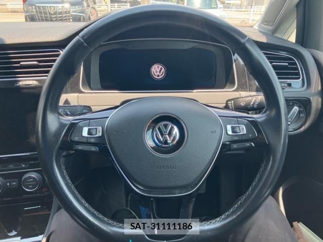 VolksWagen GOLF VARIANT 2020-02 8102710-19