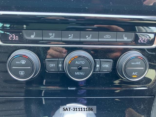 VolksWagen GOLF VARIANT 2020-02 8102710-24