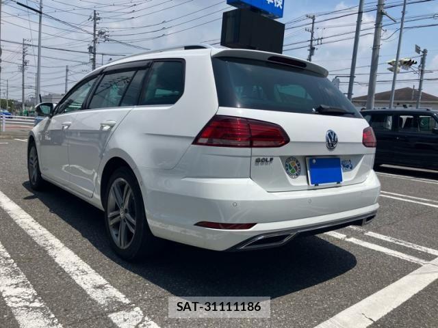 VolksWagen GOLF VARIANT 2020-02 8102710-3