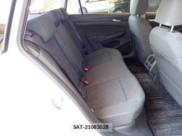VolksWagen GOLF VARIANT 2022-06 8132997-21