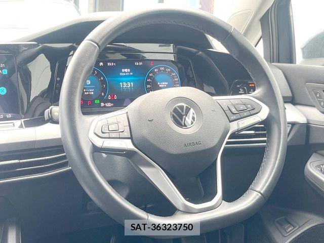 VolksWagen GOLF VARIANT 2022-07 8132998-11