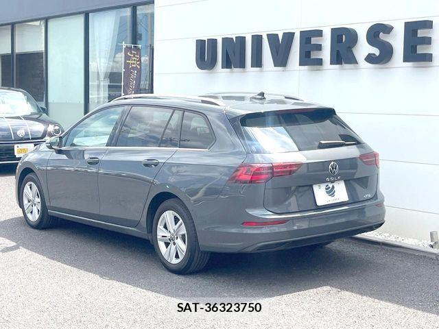 VolksWagen GOLF VARIANT 2022-07 8132998-17