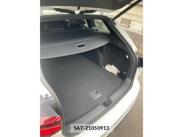 VolksWagen GOLF VARIANT 2023-11 8132996-21