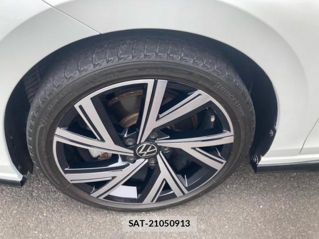 VolksWagen GOLF VARIANT 2023-11 8132996-6