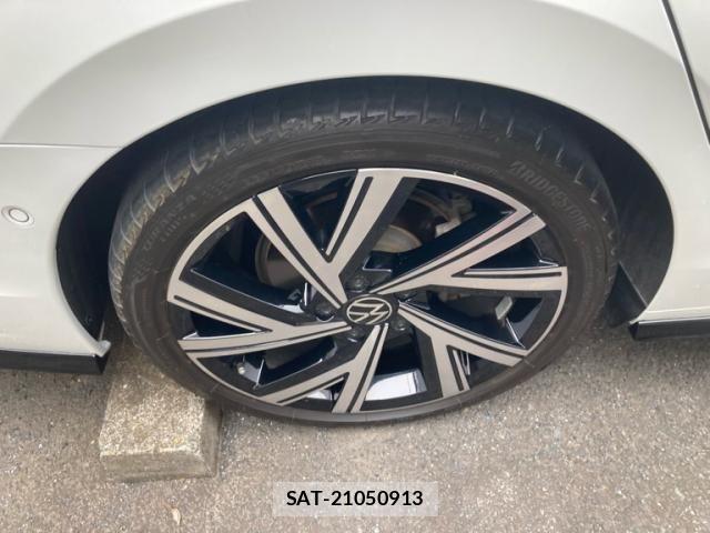 VolksWagen GOLF VARIANT 2023-11 8132996-8