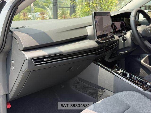 VolksWagen GOLF VARIANT 2025-10 8159520-16