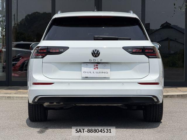 VolksWagen GOLF VARIANT 2025-10 8159520-24