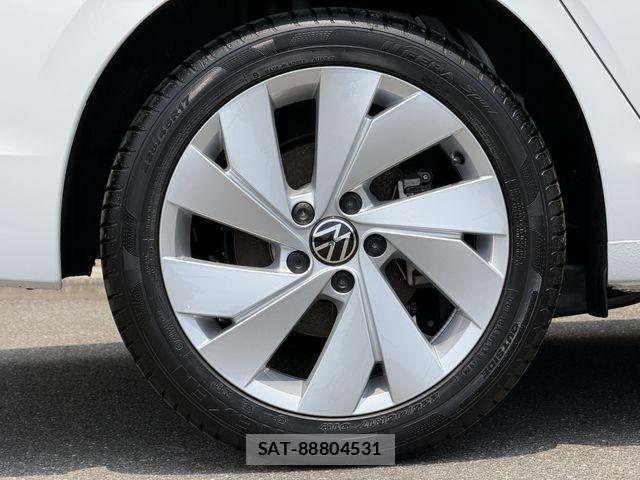 VolksWagen GOLF VARIANT 2025-10 8159520-25