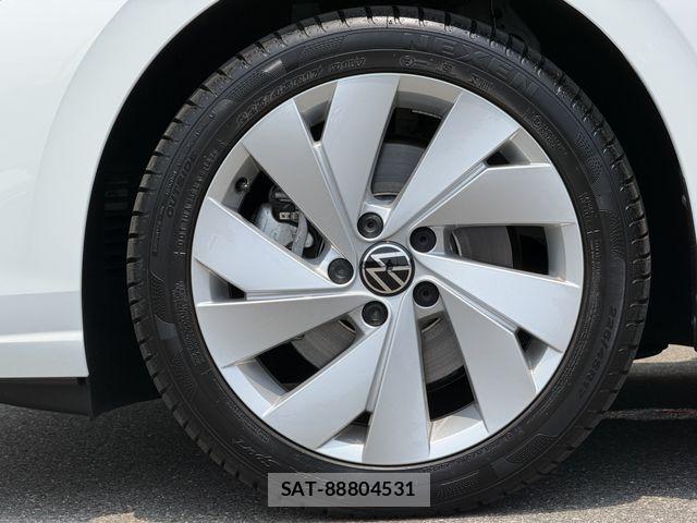 VolksWagen GOLF VARIANT 2025-10 8159520-26