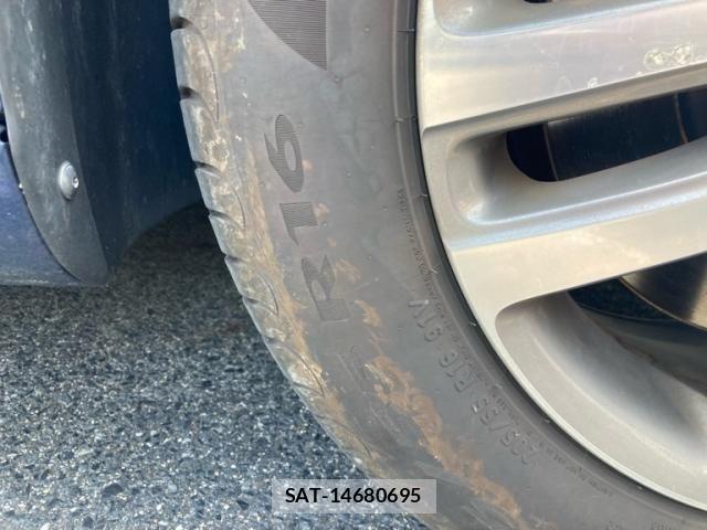 VolksWagen GOLF VARIANT 2011-06 8159521-6
