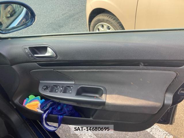 VolksWagen GOLF VARIANT 2011-06 8159521-7