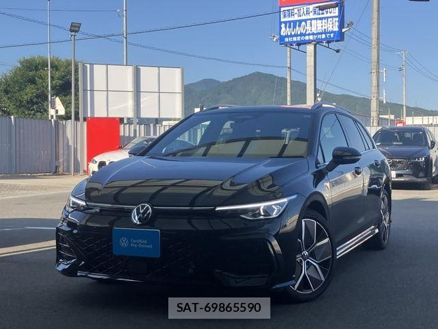 VolksWagen GOLF VARIANT 2026-03 8211018-0