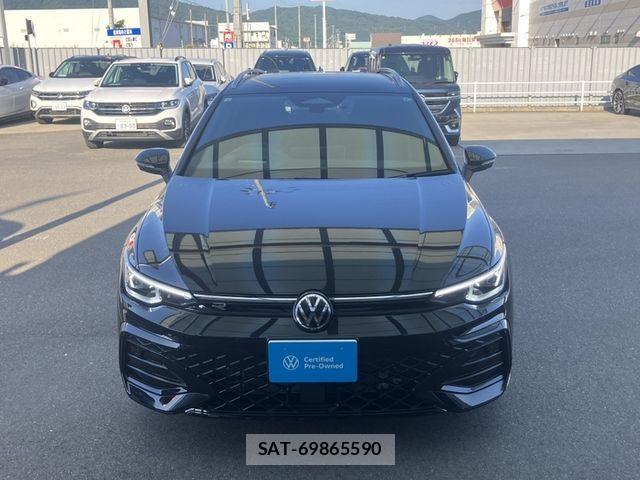 VolksWagen GOLF VARIANT 2026-03 8211018-3