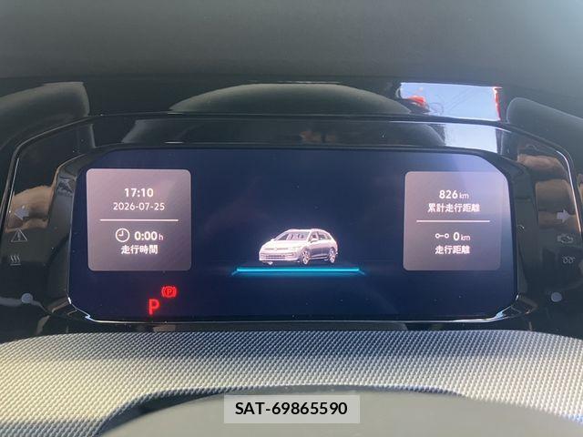 VolksWagen GOLF VARIANT 2026-03 8211018-7