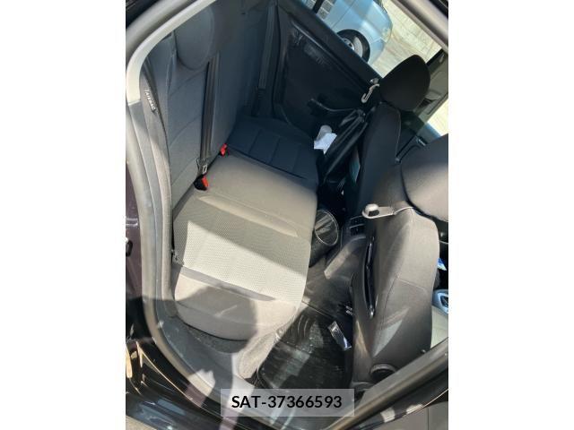 VolksWagen GOLF VARIANT 2012-01 8211023-10