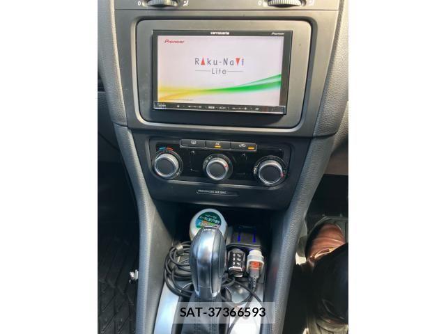 VolksWagen GOLF VARIANT 2012-01 8211023-14