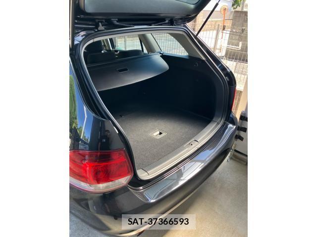 VolksWagen GOLF VARIANT 2012-01 8211023-16